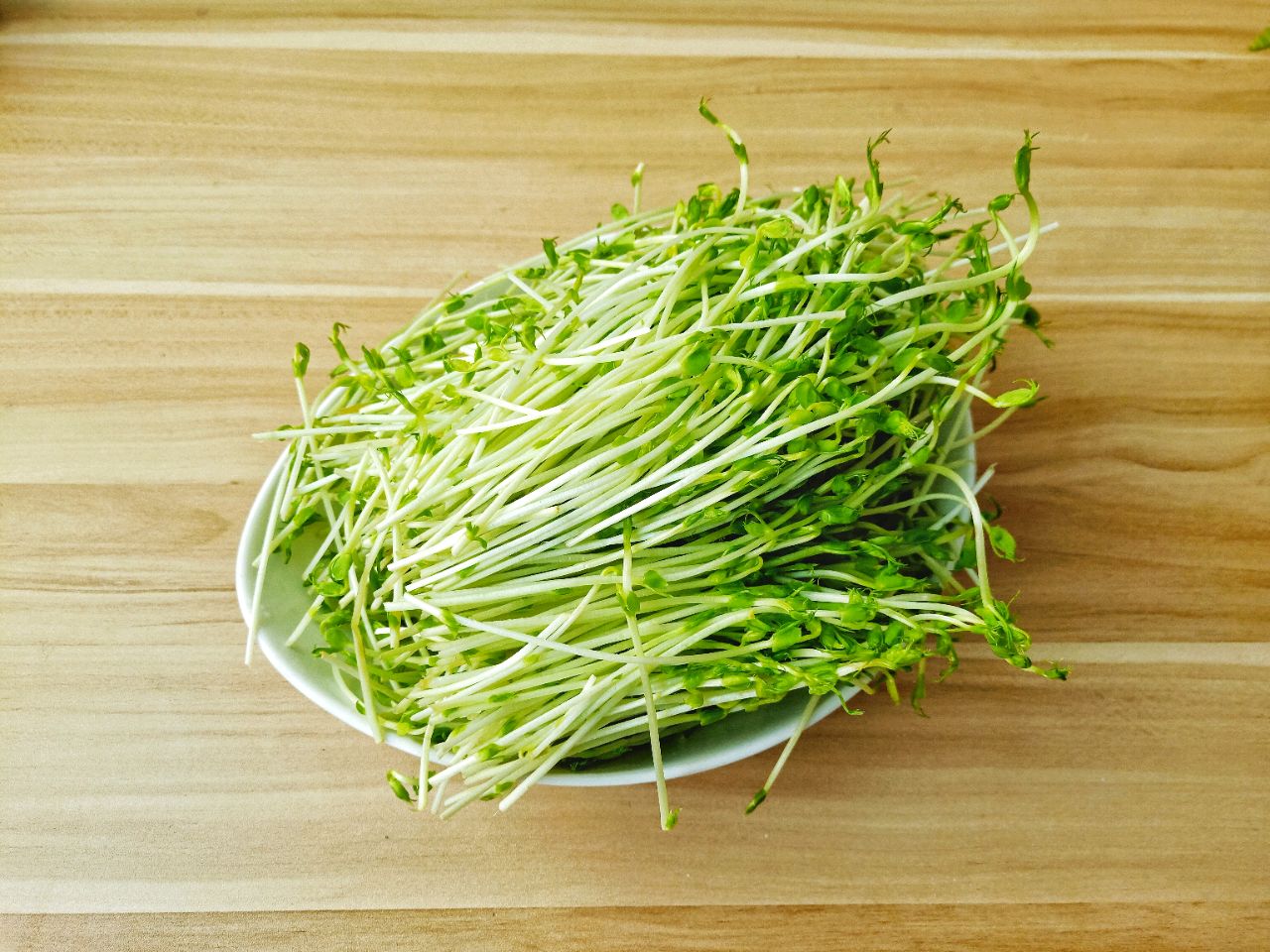 酒香豌豆苗的做法