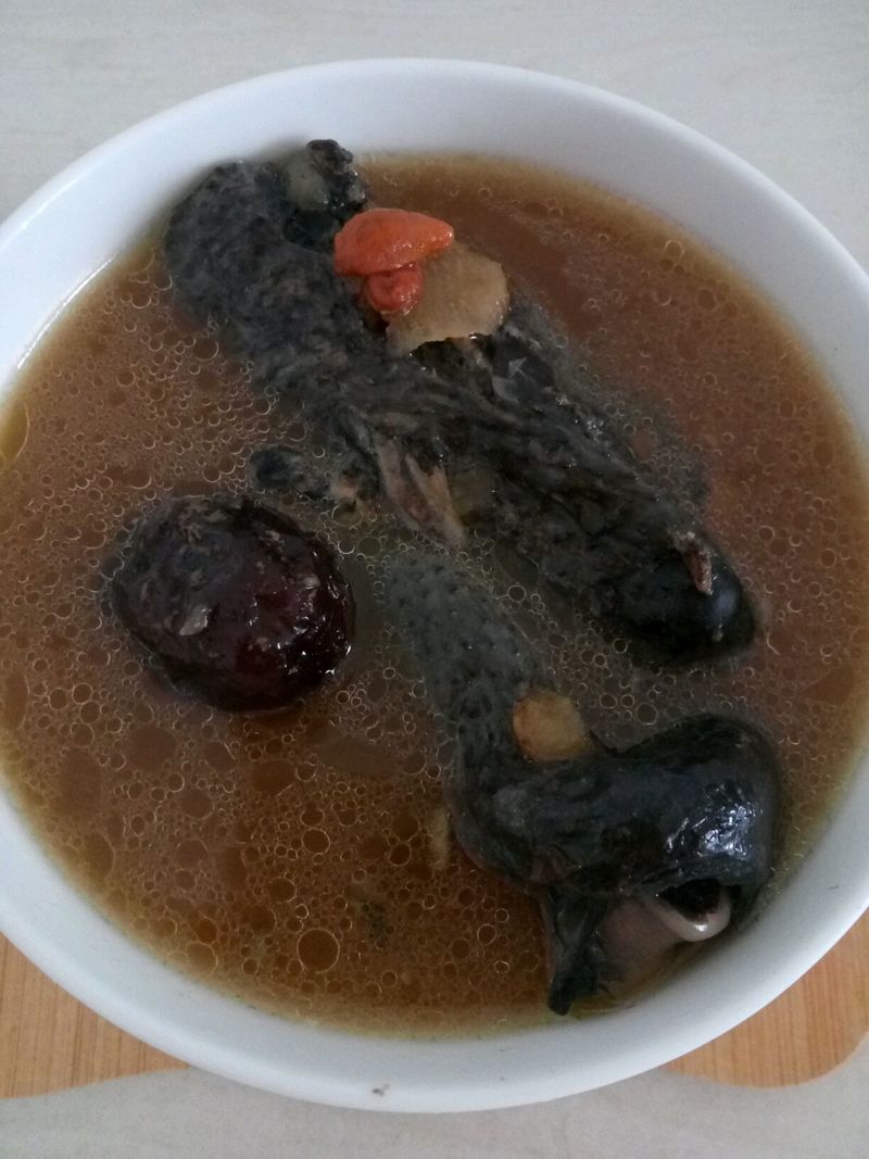 生炒乌鸡的做法