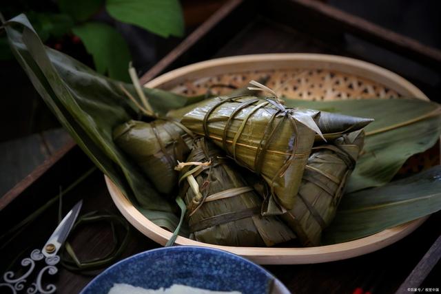 微波炉可以热粽子吗
