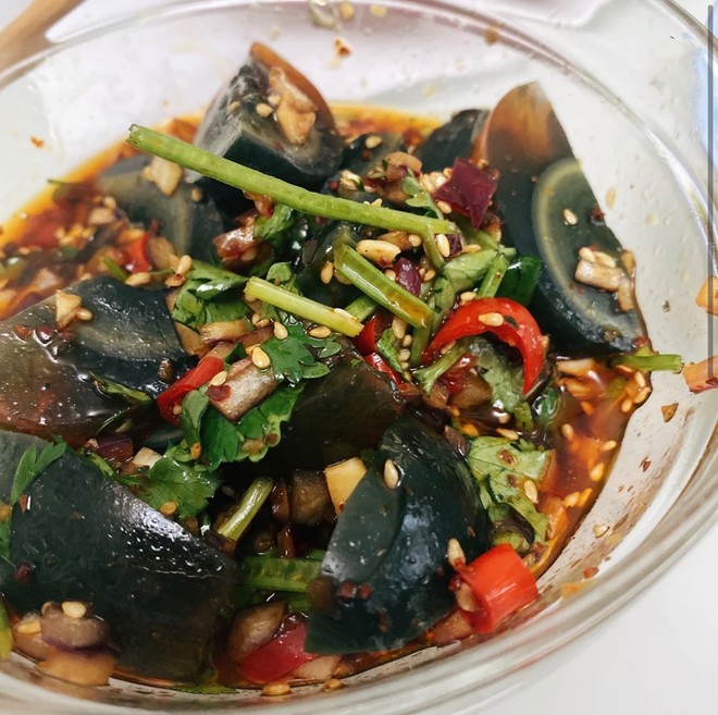 生石灰草木灰制作皮蛋