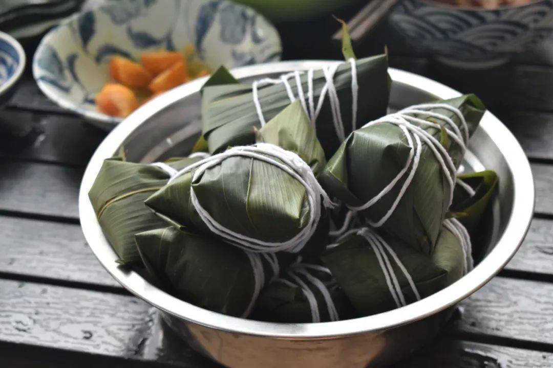 端午节的粽子怎么包的作文不少于100字
