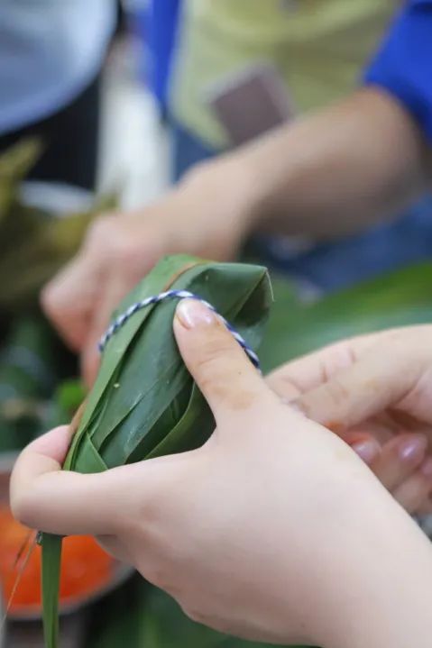 端午包粽子怎么包