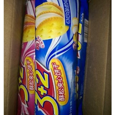 夹心饼干属于酥性饼干?