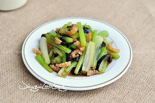 芹菜的做法视频